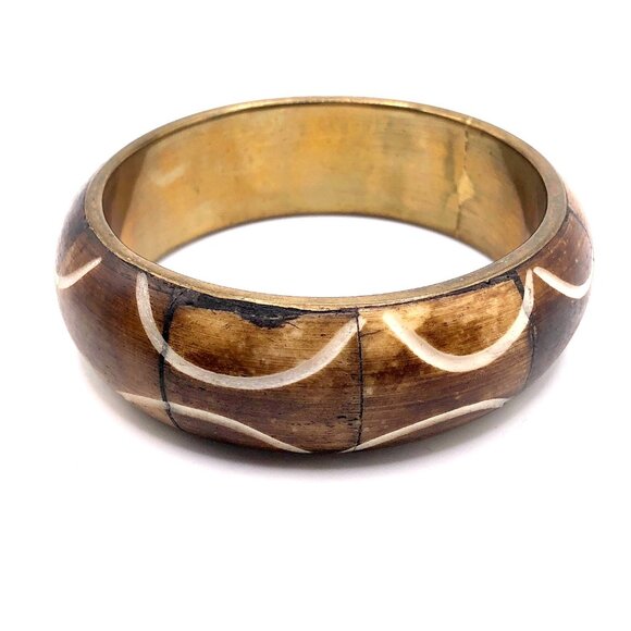 Set of 2 Vintage Hand-Carved Wood Bangles with Brass Interiors – 1" Wide - Picture 10 of 16